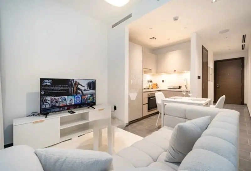 1BR in The Crest Tower C