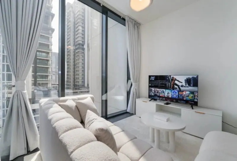 1BR in The Crest Tower C