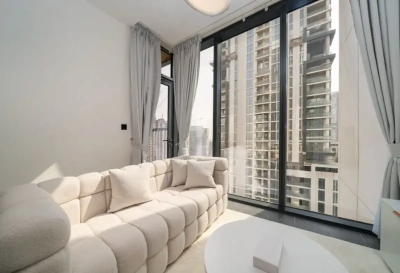1BR in The Crest Tower C