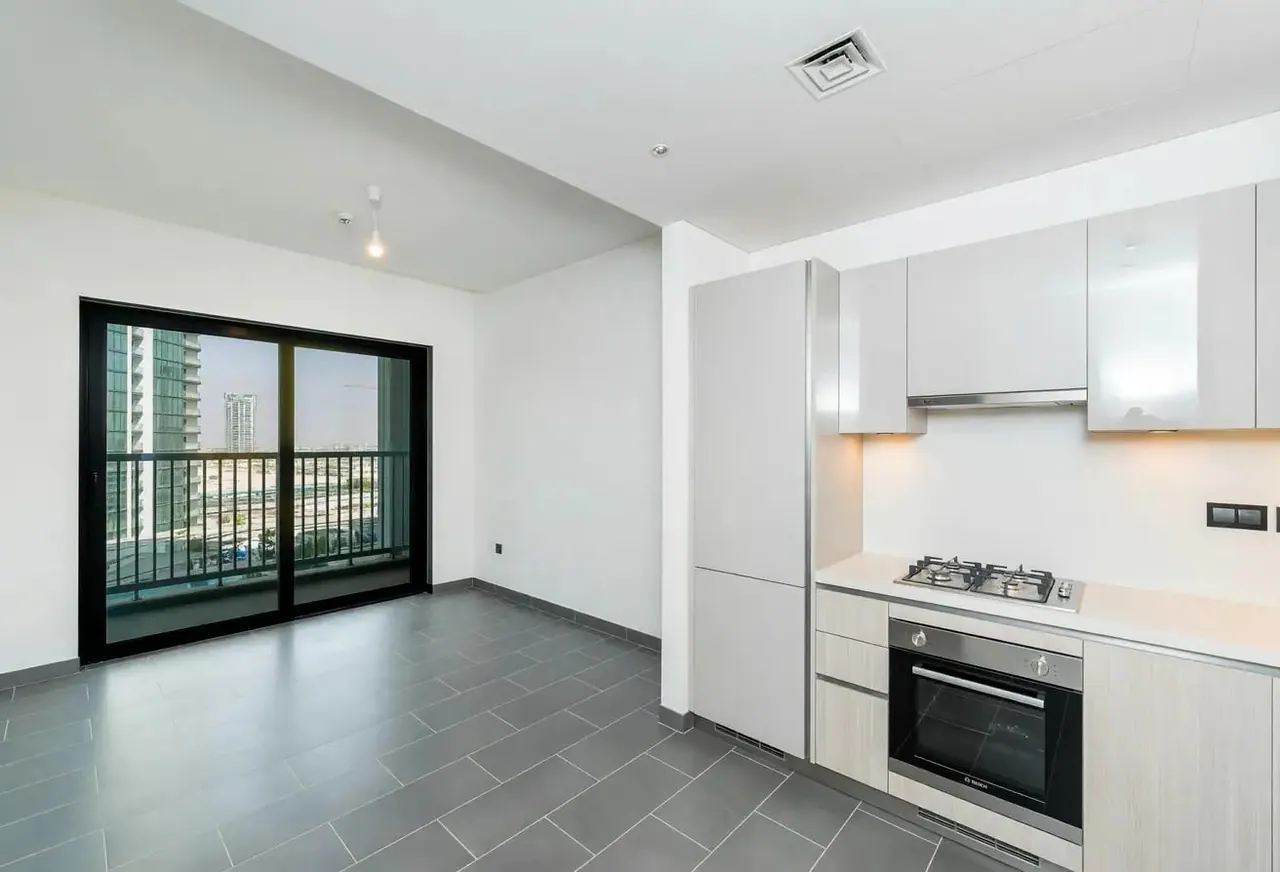 1.5BR in The Crest Tower C