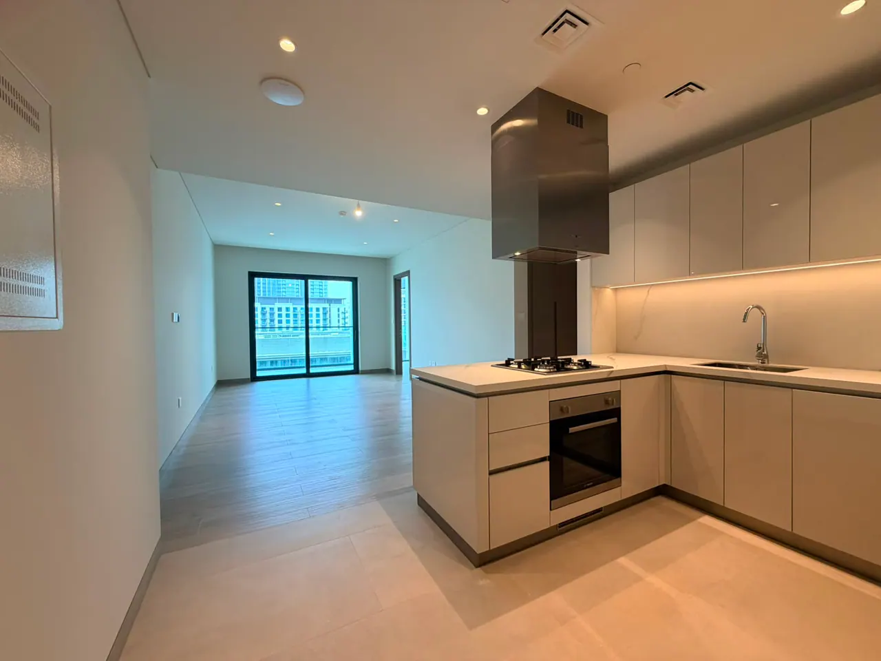 1.5BR in Waves Opulence