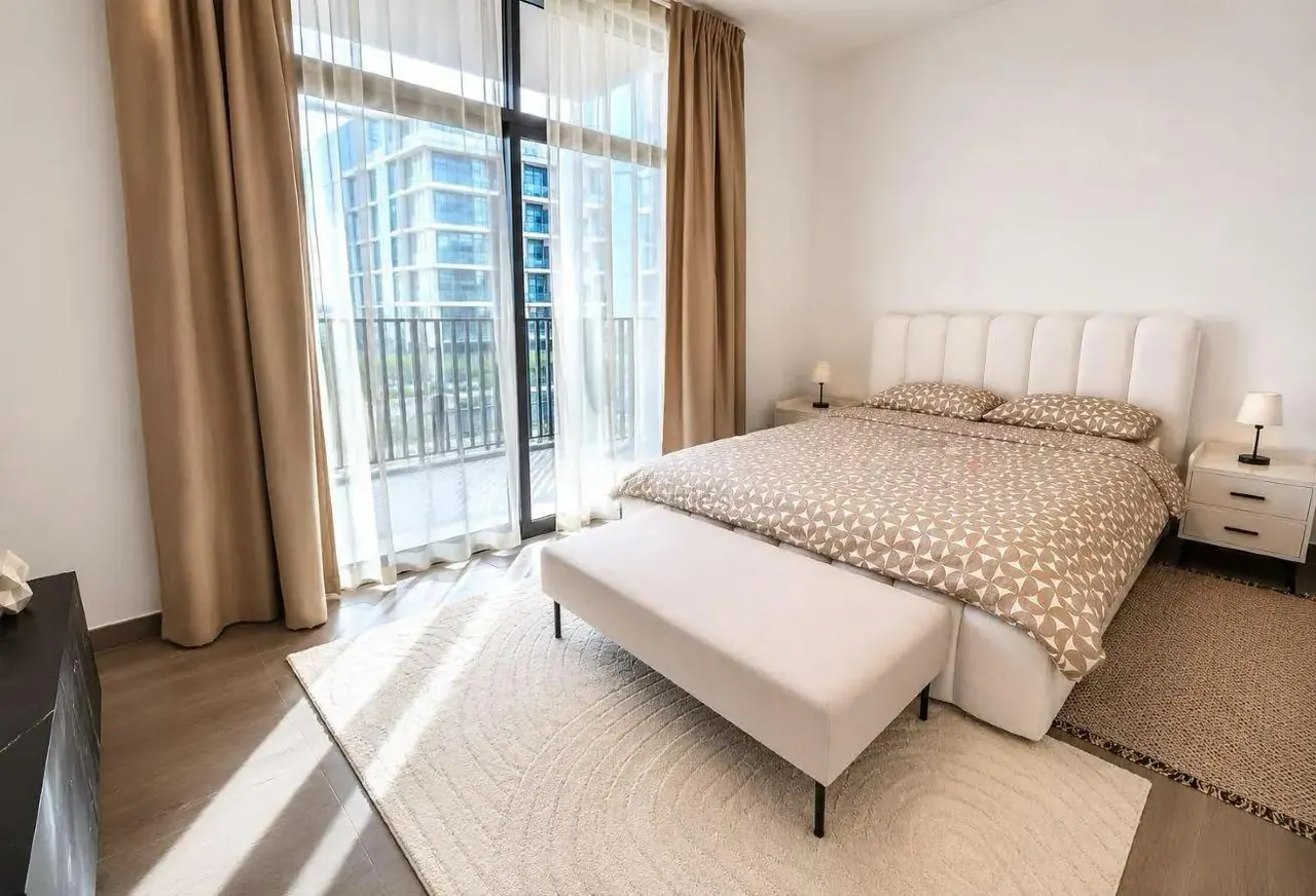 Studio in Kensington Waters