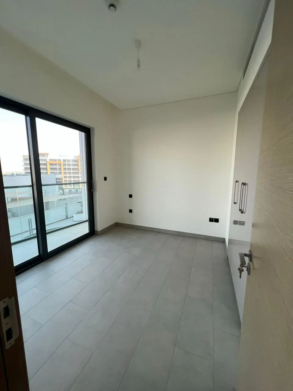 1BR in Sobha Hartland Waves