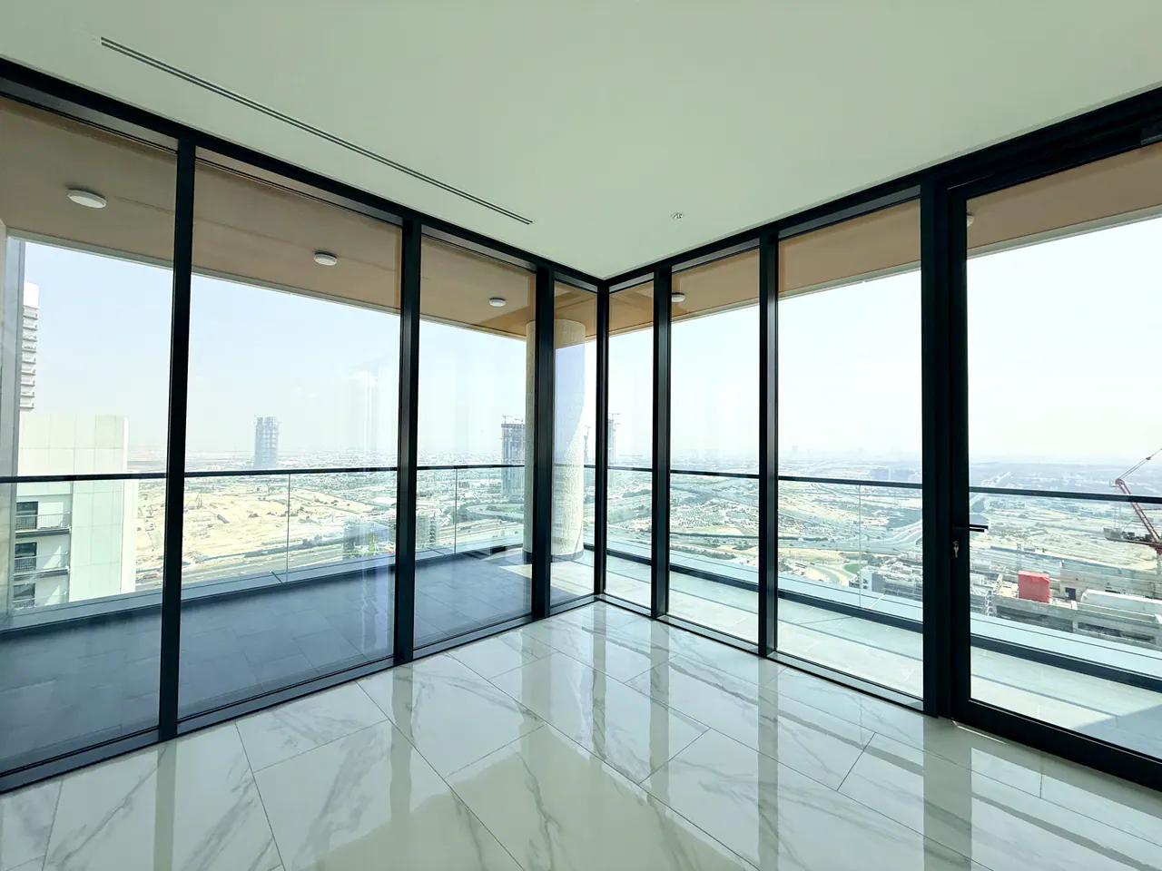4.5BR in Crest Grande