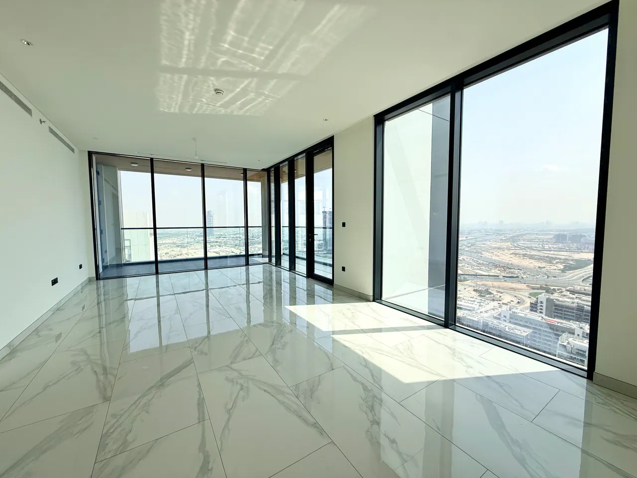 4.5BR in Crest Grande