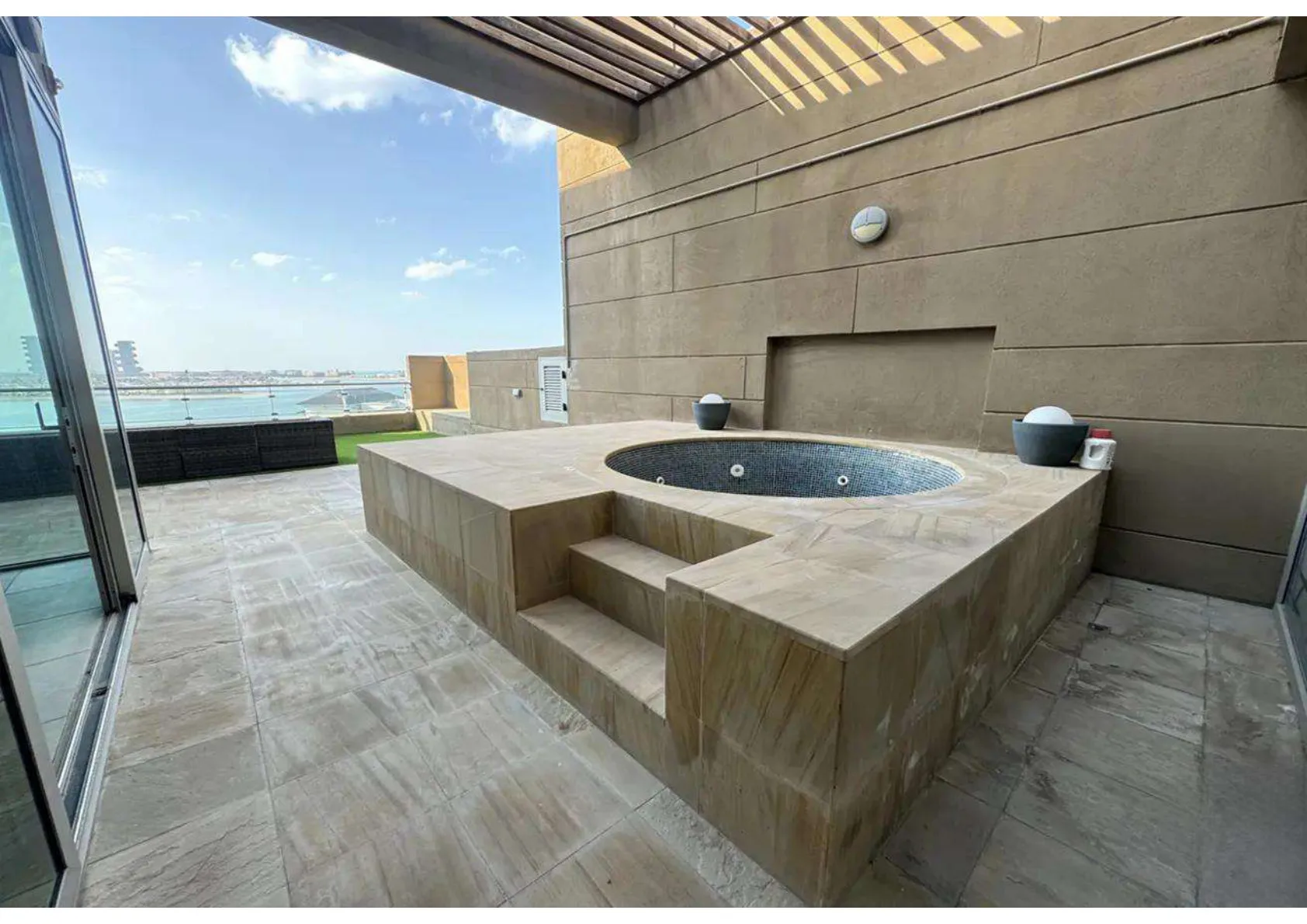 4BR penthouse in Dream Palm Residence