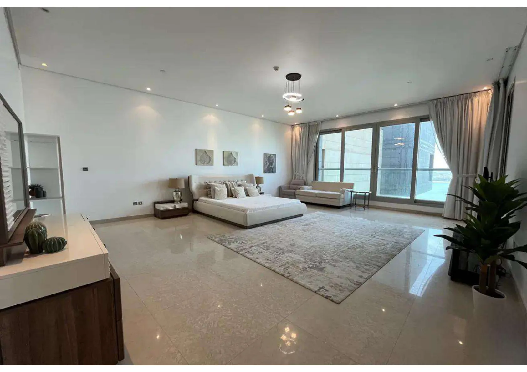 4BR penthouse in Dream Palm Residence