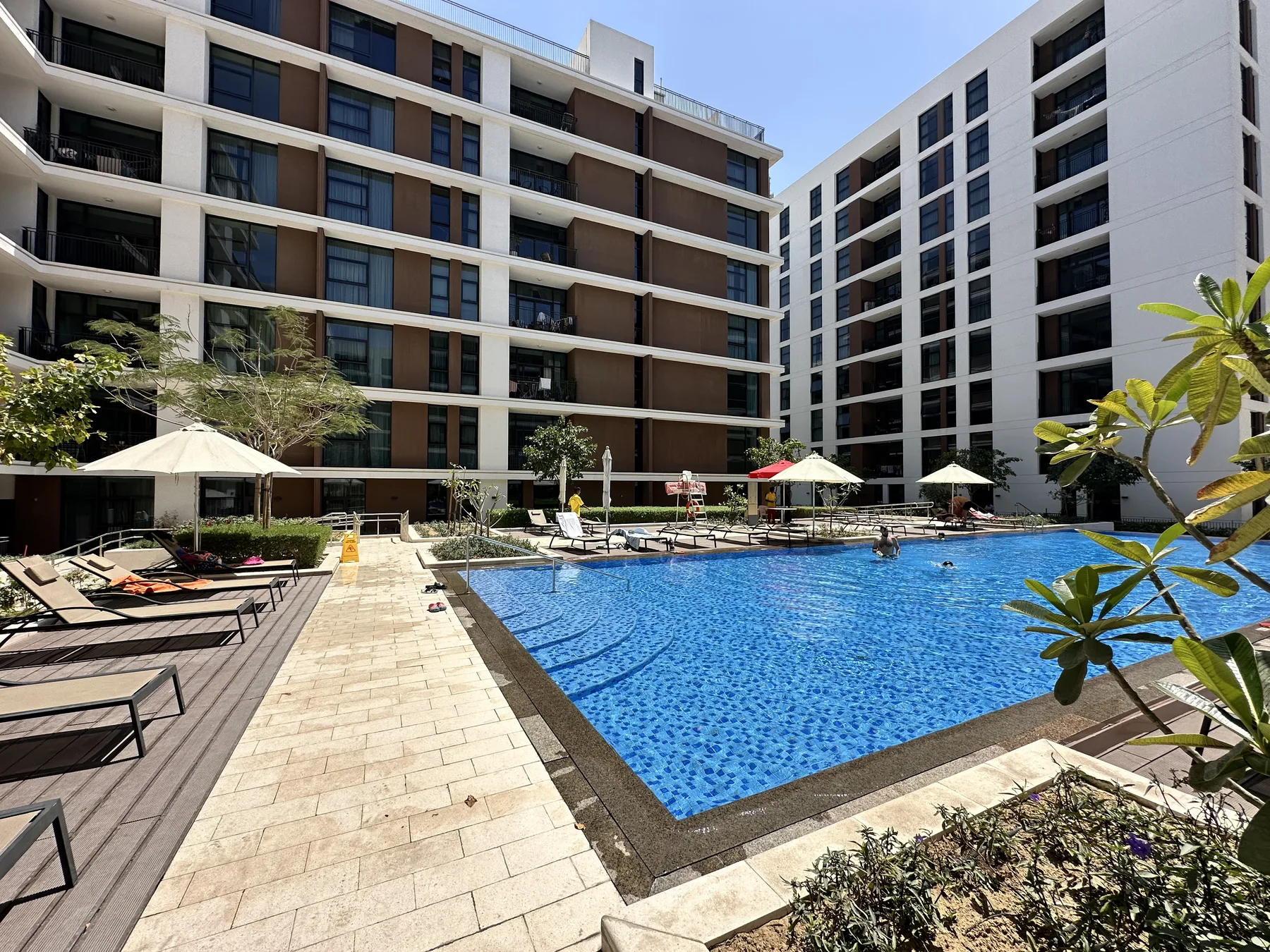 1BR in Park Point Tower D