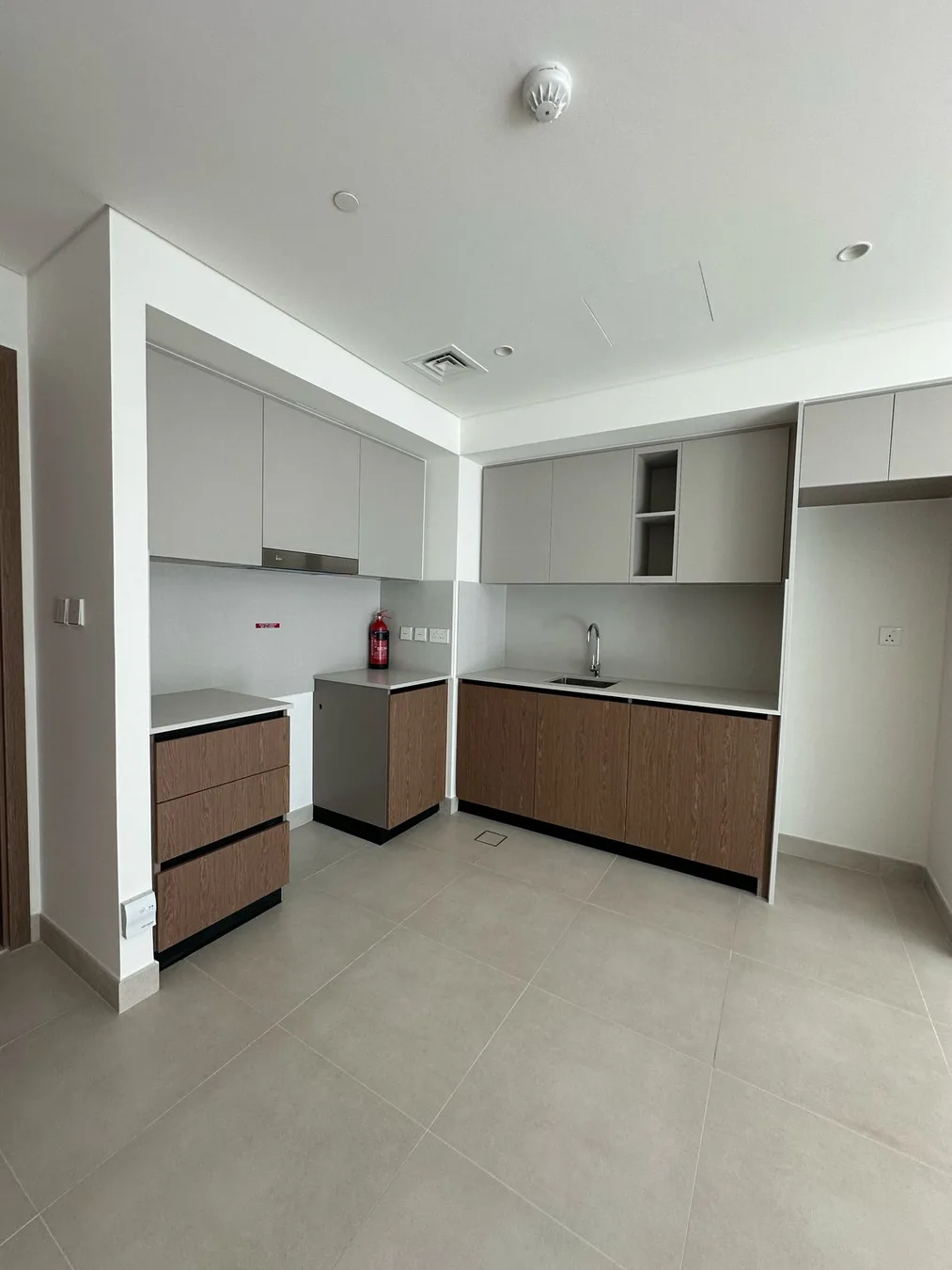 1BR in Creek Palace