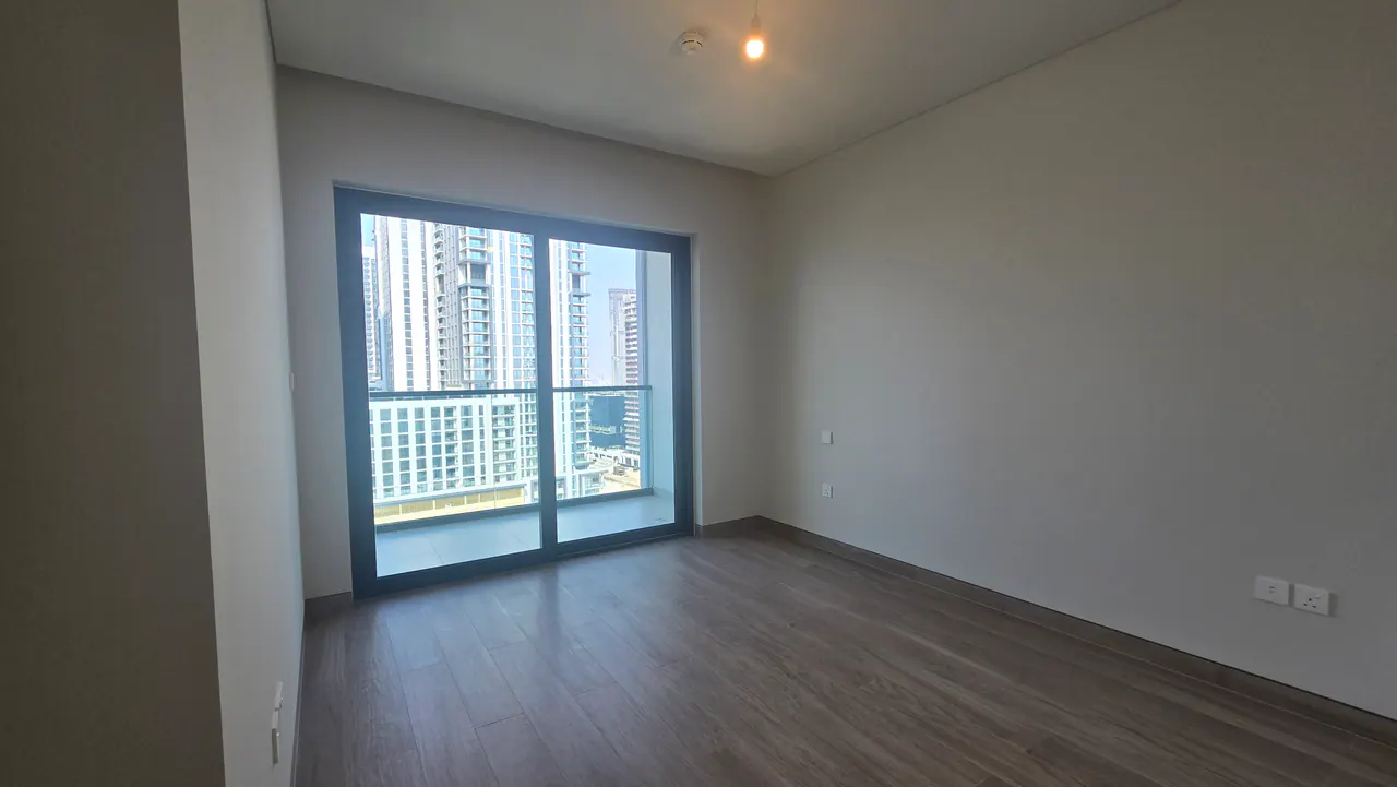 2.5BR in Waves Opulence